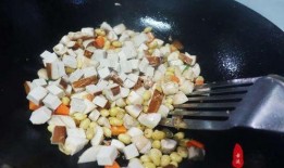 用饭勺吃瓜,创意美食新体验