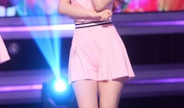 李知恩女团腿吃瓜,吃瓜群众热议背后的真相”