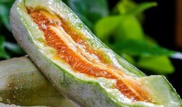 作死队长吃脆瓜,勇吃脆瓜引发网友热议