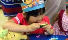 吃瓜群众等待看戏,精彩大戏即将上演