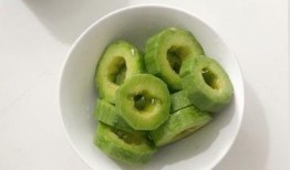 凉拌羊角蜜瓜怎么吃