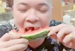 吃瓜艺术版,揭秘吃瓜艺术的魅力与趣味