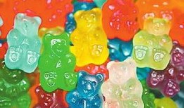 小熊磕糖吃瓜,甜蜜与娱乐的完美融合