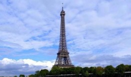 埃菲尔铁塔吃瓜