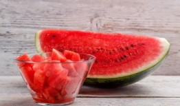 小描吃瓜,揭秘娱乐圈那些不为人知的幕后故事