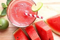 吃瓜群众轩荼粉