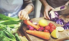 蕉下 冷静吃瓜,吃瓜有度——揭秘网络舆论背后的理性之光