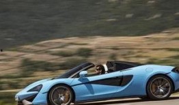 开迈凯伦吃瓜,揭秘赛车界的热辣话题